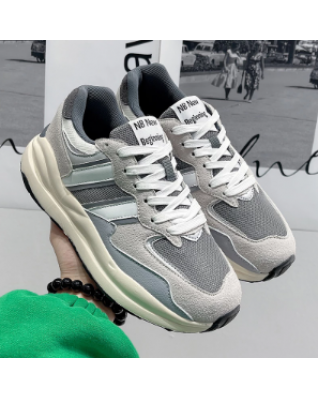 Autumm Fashion Women Platform Sneakers Luxury Design Casual Sport Shoes Comfort Green Black B eige Trainers Female Sneakers